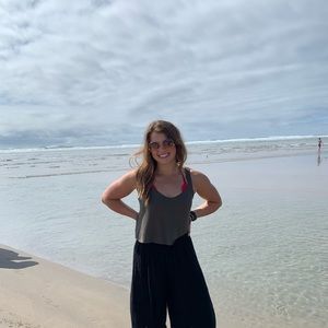 Meet your Posher, Olivia